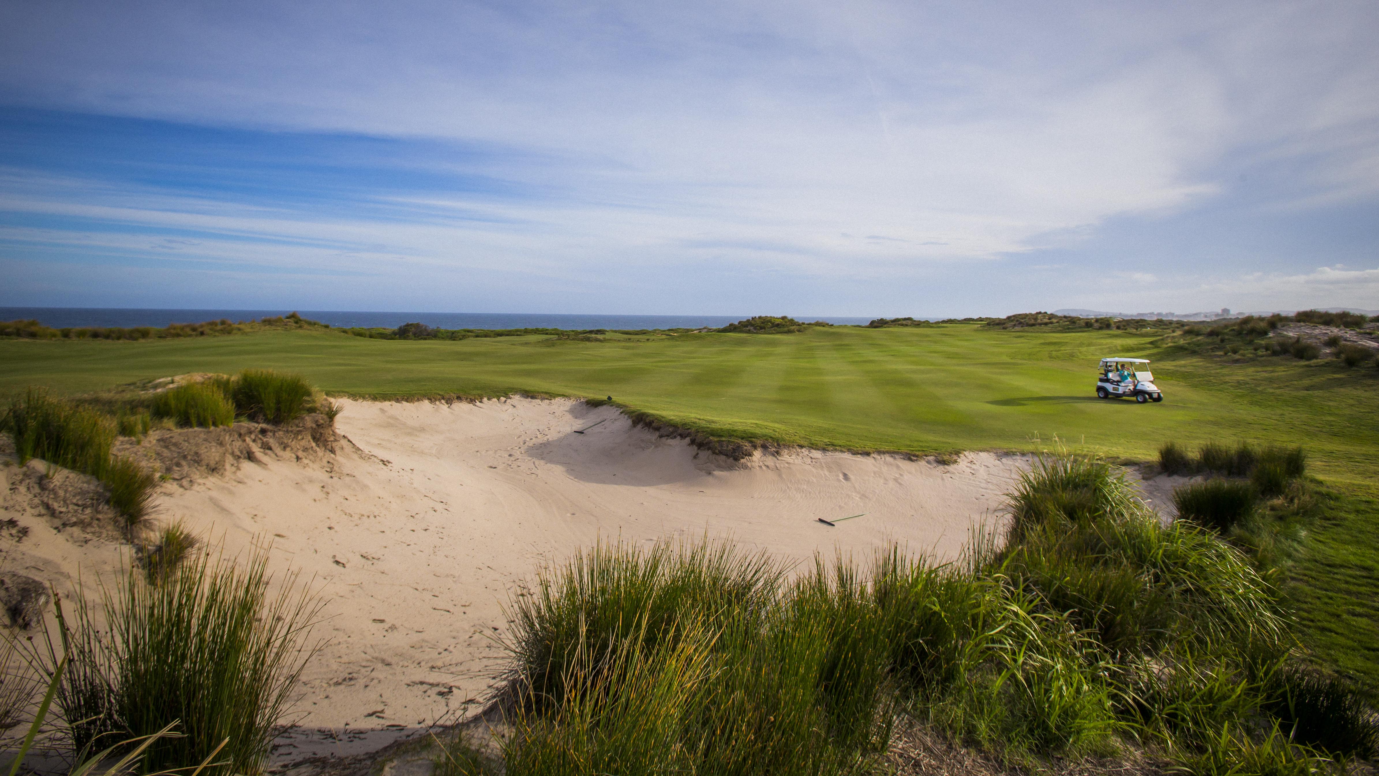 Pullman Magenta Shores Resort Entrance Eksteriør bilde The 18th hole at the Old Head Golf Links