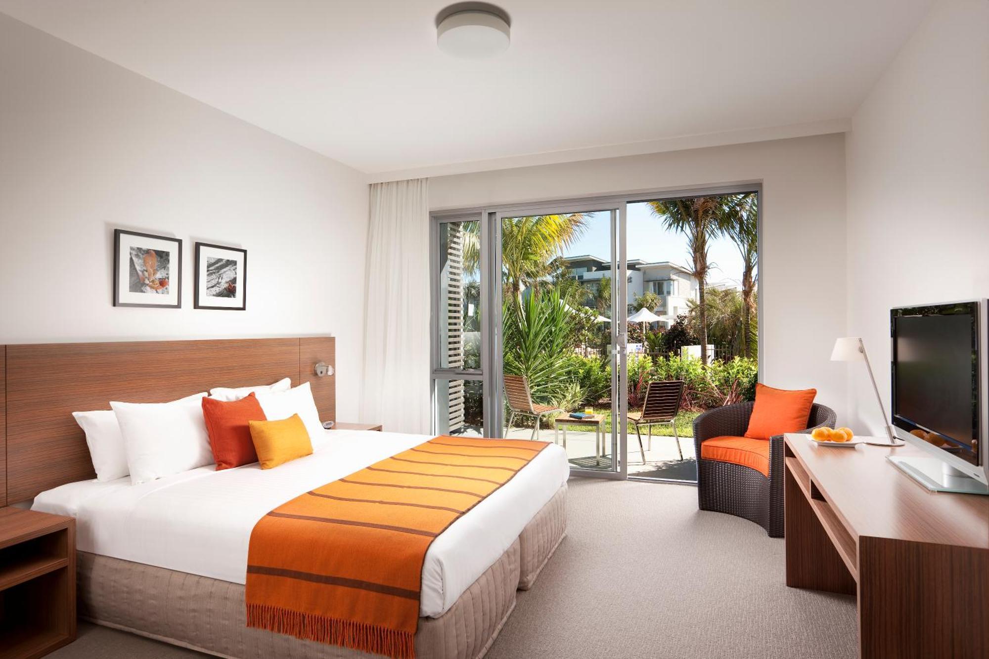 Pullman Magenta Shores Resort Entrance Eksteriør bilde A room at the Mantra on Saltwater Island